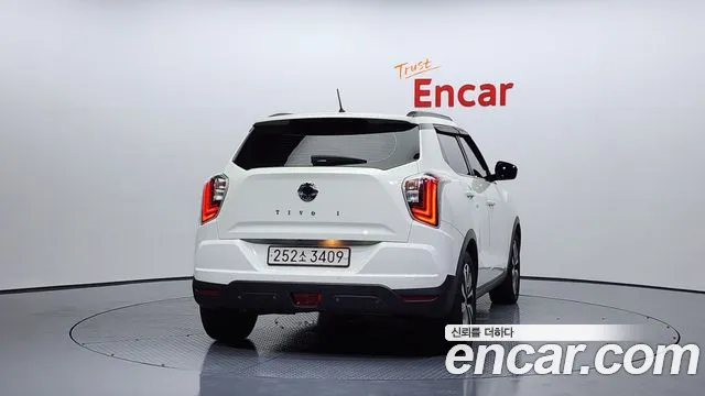 SsangYong Tivoli 2020 thumb 4