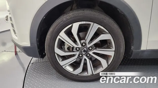SsangYong Tivoli 2020 thumb 5