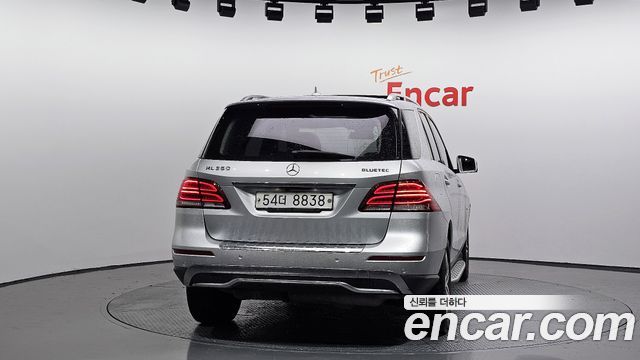 Mercedes-Benz M-Class 2012 thumb 5