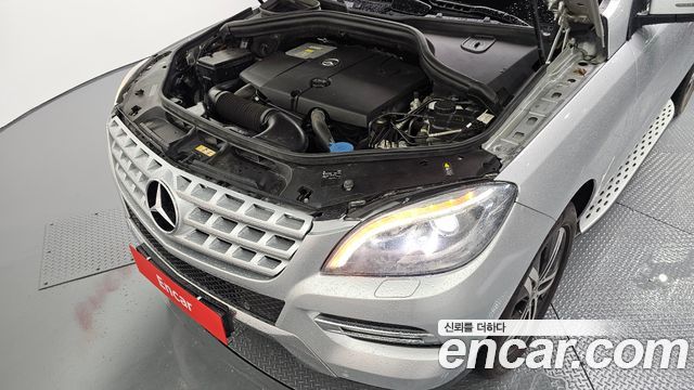 Mercedes-Benz M-Class 2012 thumb 7