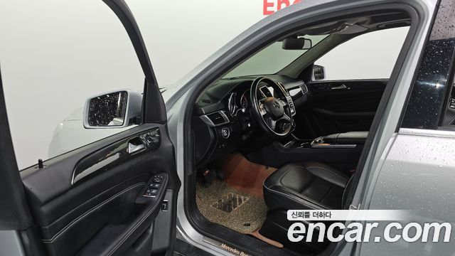 Mercedes-Benz M-Class 2012 thumb 10