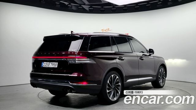 Lincoln Aviator 2020 thumb 3
