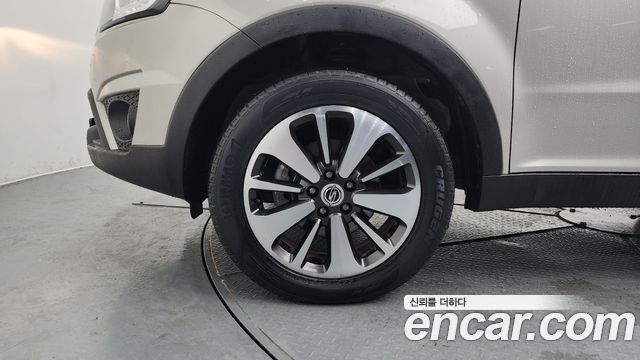 SsangYong Korando 2014 thumb 6