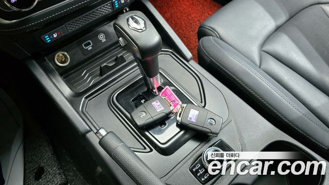 SsangYong Rexton 2020 thumb 9