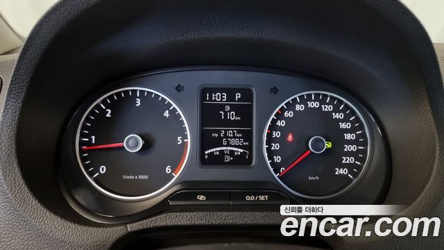 Volkswagen Polo 2013 thumb 8