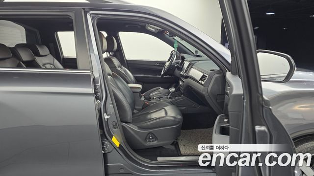 SsangYong Rexton 2020 thumb 11