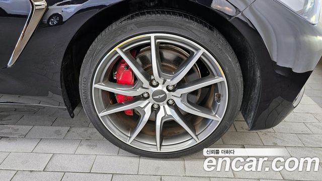 Genesis G70 2019 thumb 6