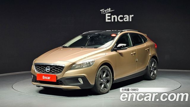 Volvo V40 2013 thumb 2