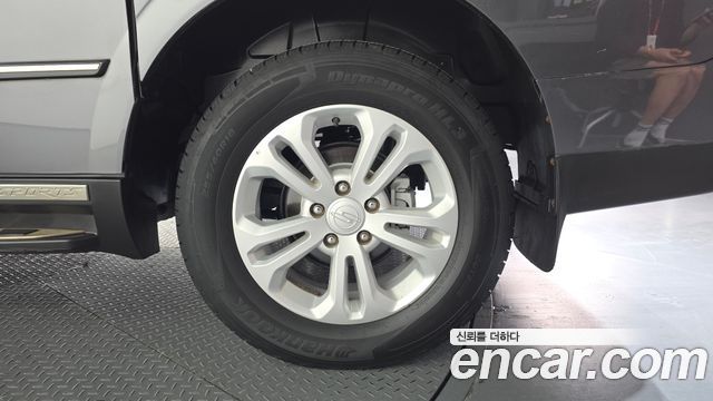 SsangYong Korando 2018 thumb 6