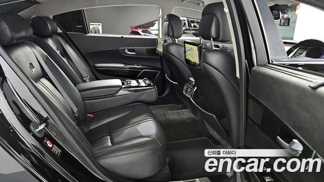 Kia K9 2013 thumb 8