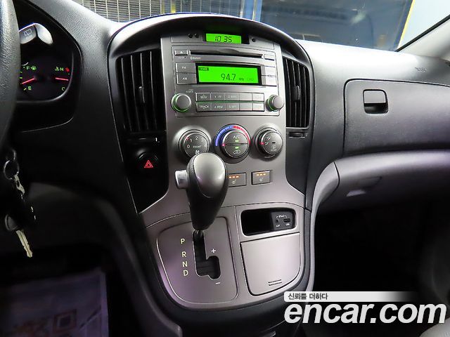 Hyundai Starex 2015 thumb 10