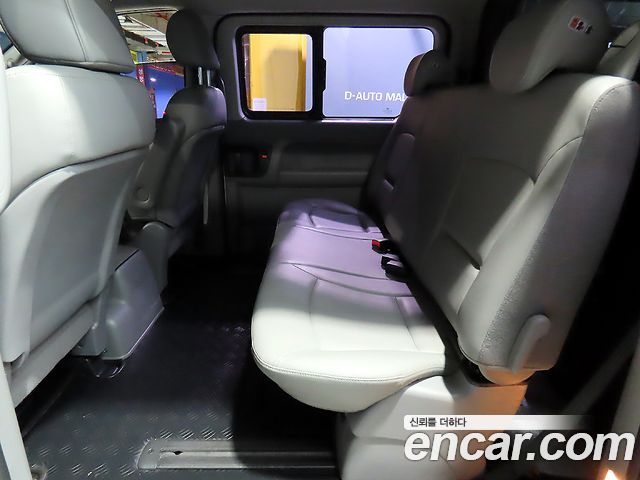 Hyundai Starex 2015 thumb 11