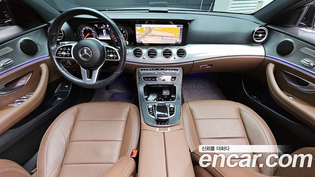 Mercedes-Benz E-Class 2020 thumb 8