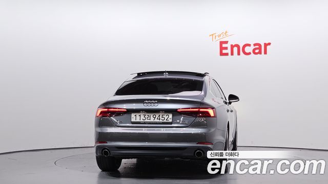 Audi A5 2019 thumb 5