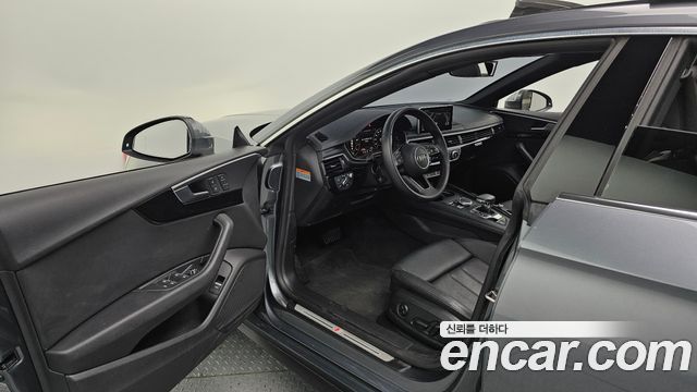 Audi A5 2019 thumb 10