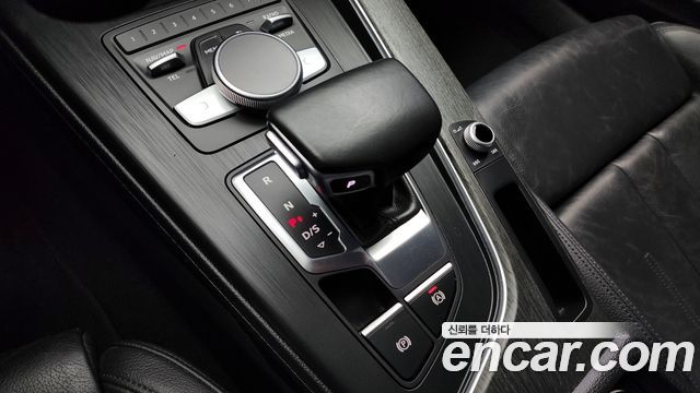 Audi A4 2019 thumb 10