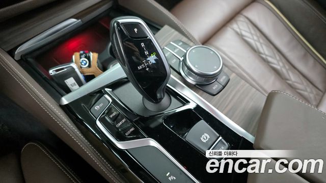 BMW 5 серии 2020 thumb 9