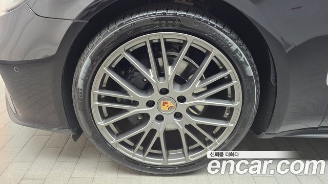 Porsche Panamera 2021 thumb 5
