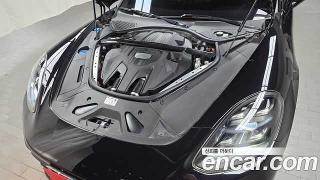 Porsche Panamera 2021 thumb 6