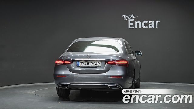 Mercedes-Benz E-Class 2020 thumb 5