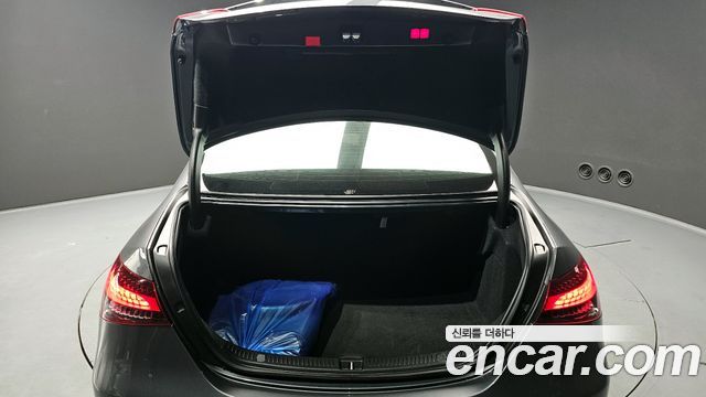 Mercedes-Benz E-Class 2020 thumb 12
