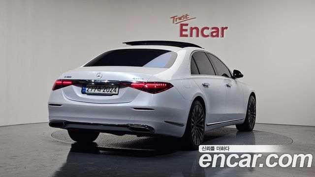 Mercedes-Benz S-Class 2021 thumb 3