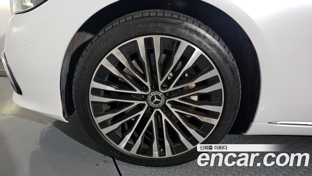 Mercedes-Benz S-Class 2021 thumb 6