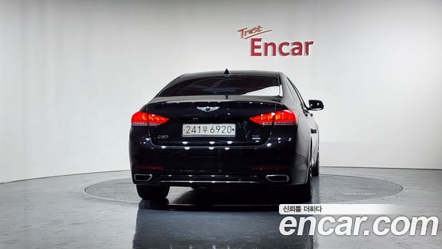 Genesis G80 2018 thumb 5