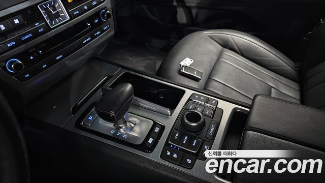 Genesis G80 2018 thumb 10