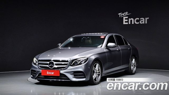 Mercedes-Benz E-Class 2019 thumb 2