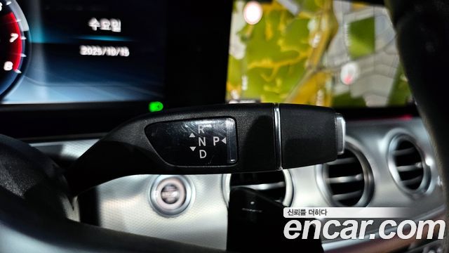 Mercedes-Benz E-Class 2019 thumb 10