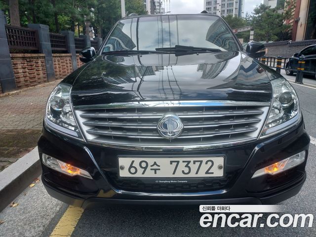 SsangYong Rexton 2014 thumb 2