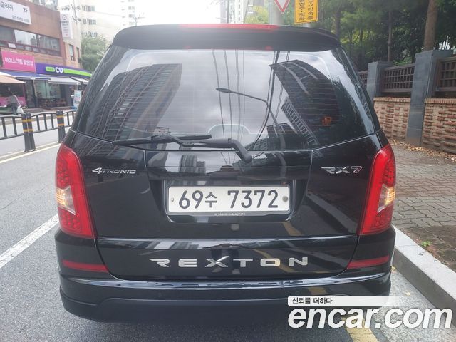 SsangYong Rexton 2014 thumb 6