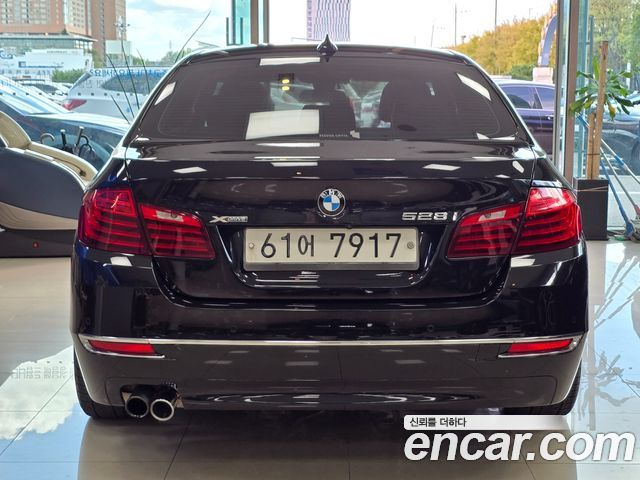 BMW 5 серии 2015 thumb 5