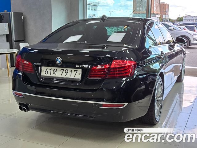 BMW 5 серии 2015 thumb 6
