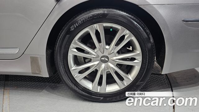 Hyundai Genesis 2011 thumb 6