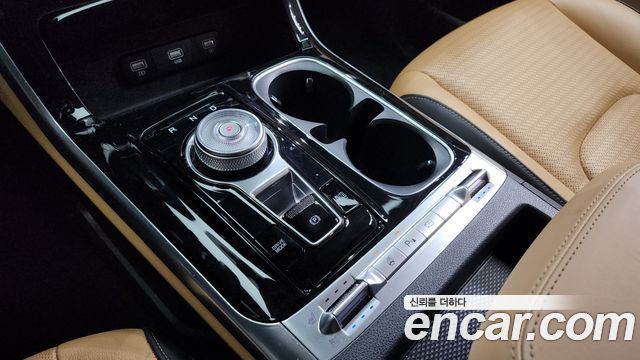 Kia Carnival 2022 thumb 9