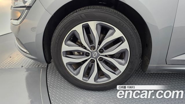 Renault Korea SM6 2017 thumb 5