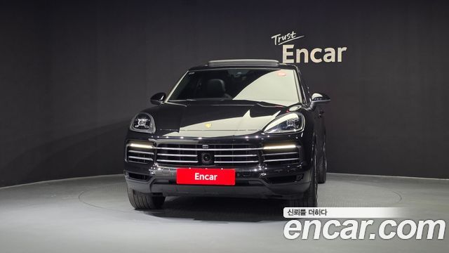 Porsche Cayenne 2023 thumb 4