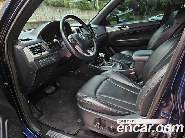 SsangYong Rexton 2019 thumb 10
