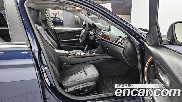 BMW 3 серии 2015 thumb 10