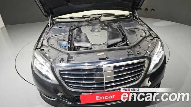Mercedes-Benz S-Class 2015 thumb 7