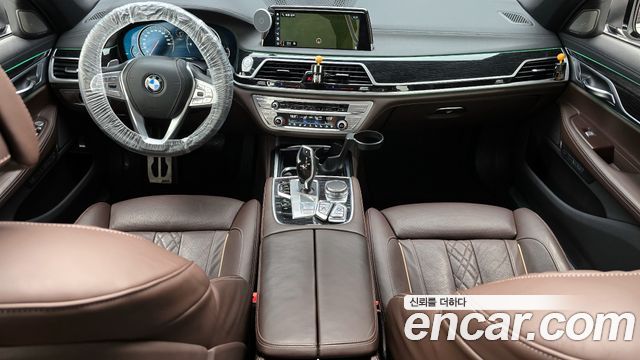 BMW 7 серии 2017 thumb 8