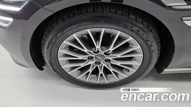 Genesis G80 2020 thumb 6