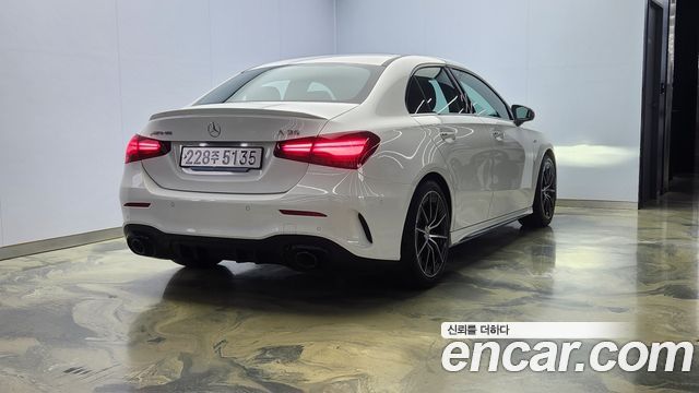 Mercedes-Benz A-Class 2024 thumb 3