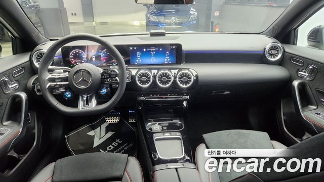 Mercedes-Benz A-Class 2024 thumb 8