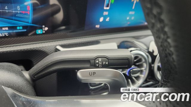 Mercedes-Benz A-Class 2024 thumb 10