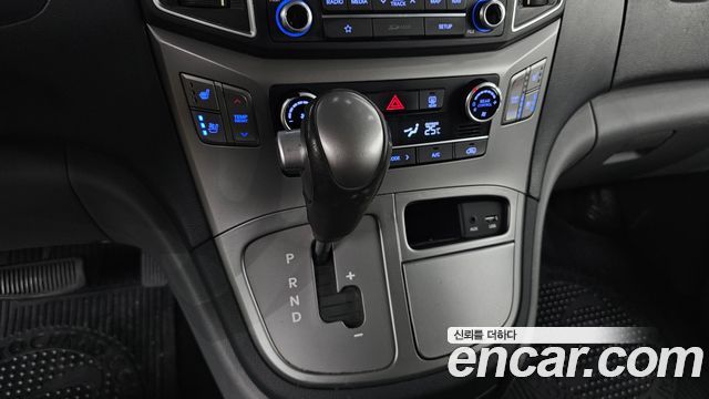 Hyundai Starex 2019 thumb 9