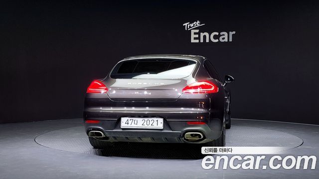 Porsche Panamera 2014 thumb 5