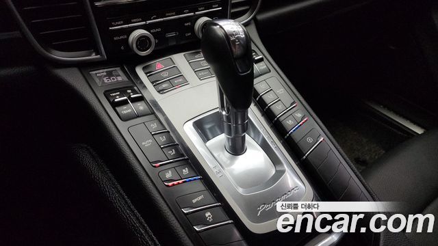 Porsche Panamera 2014 thumb 10